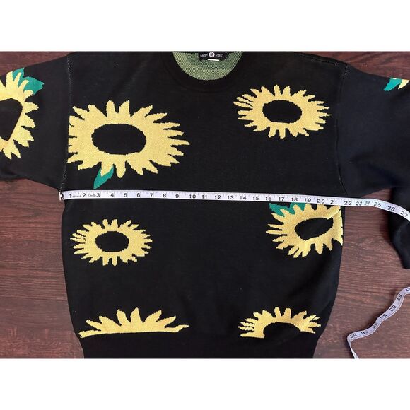 Daisy Street Black Sunflower Crewneck Sweater Size Small - Picture 7 of 11